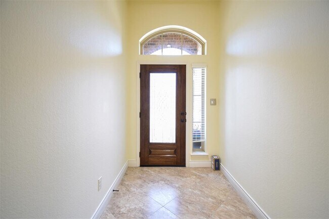 Foto del edificio - 27331 Balson Forest