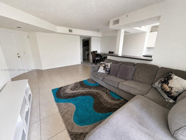 Foto del edificio - 9645 NW 1st Ct