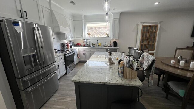 Foto del edificio - 19 Bridgefield Ct