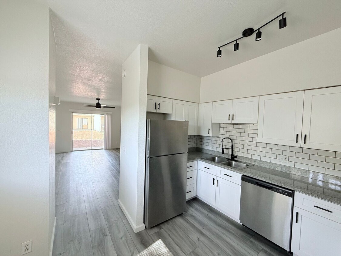 Foto principal - 1 Bedroom condo in Phoenix