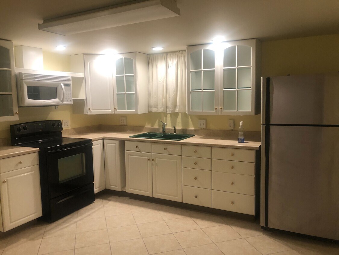 Foto principal - 3541 Parfet St
