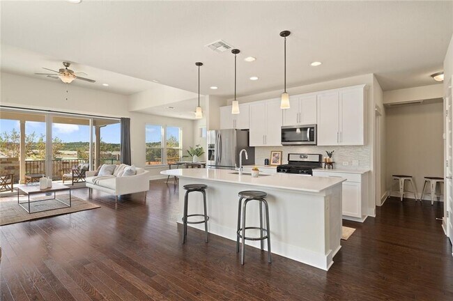 Foto del edificio - 5414 Traviston Dr