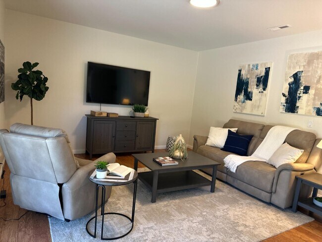 Foto del edificio - 2172 La Salle Dr