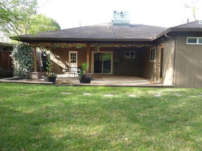 Photo - 131 Diablo Ct (Pleasant Hill, CA) House