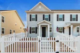 Building Photo - 8 Beautyberry St