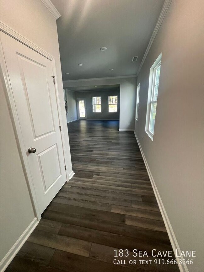Foto del edificio - 183 Sea Cave Ln