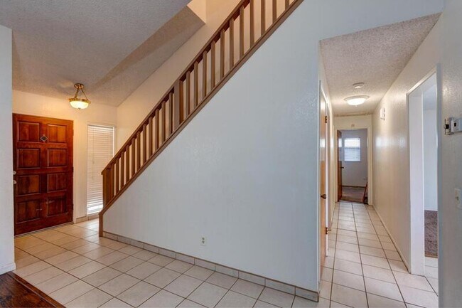 Building Photo - 2768 Saratoga Avenue