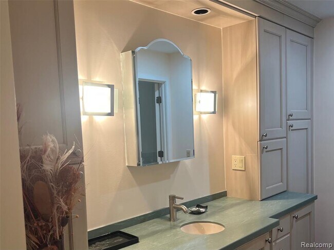 Foto del edificio - 6358 Timberwood S