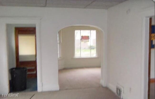 Building Photo - 4 br, 1 bath House - 1209 S Fayette St