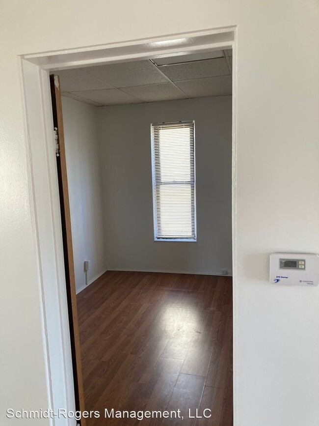 3 br, 1 bath House - 114 E River Street #1 photo'