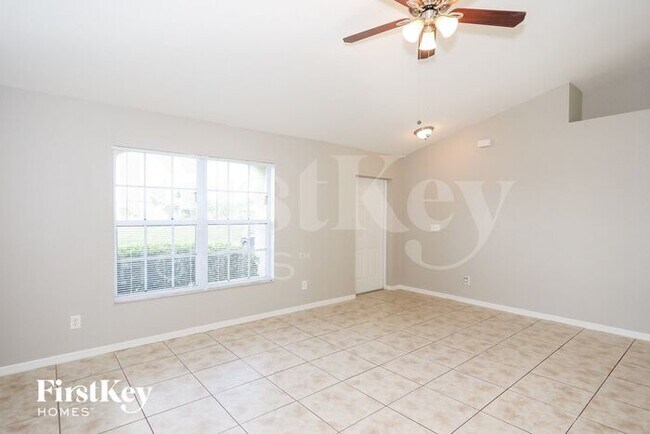Foto del edificio - 222 NW 13th St