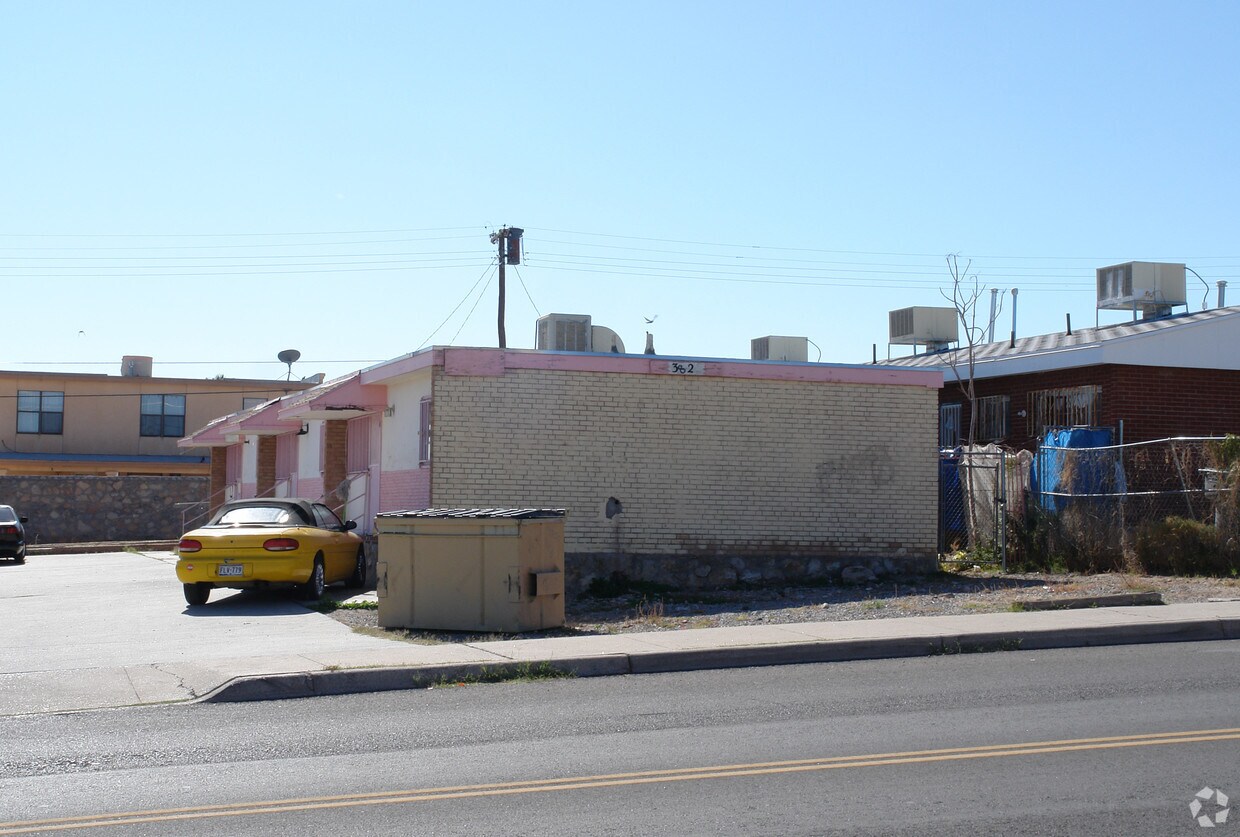 Foto del edificio - 3820-3824 Hayes Ave