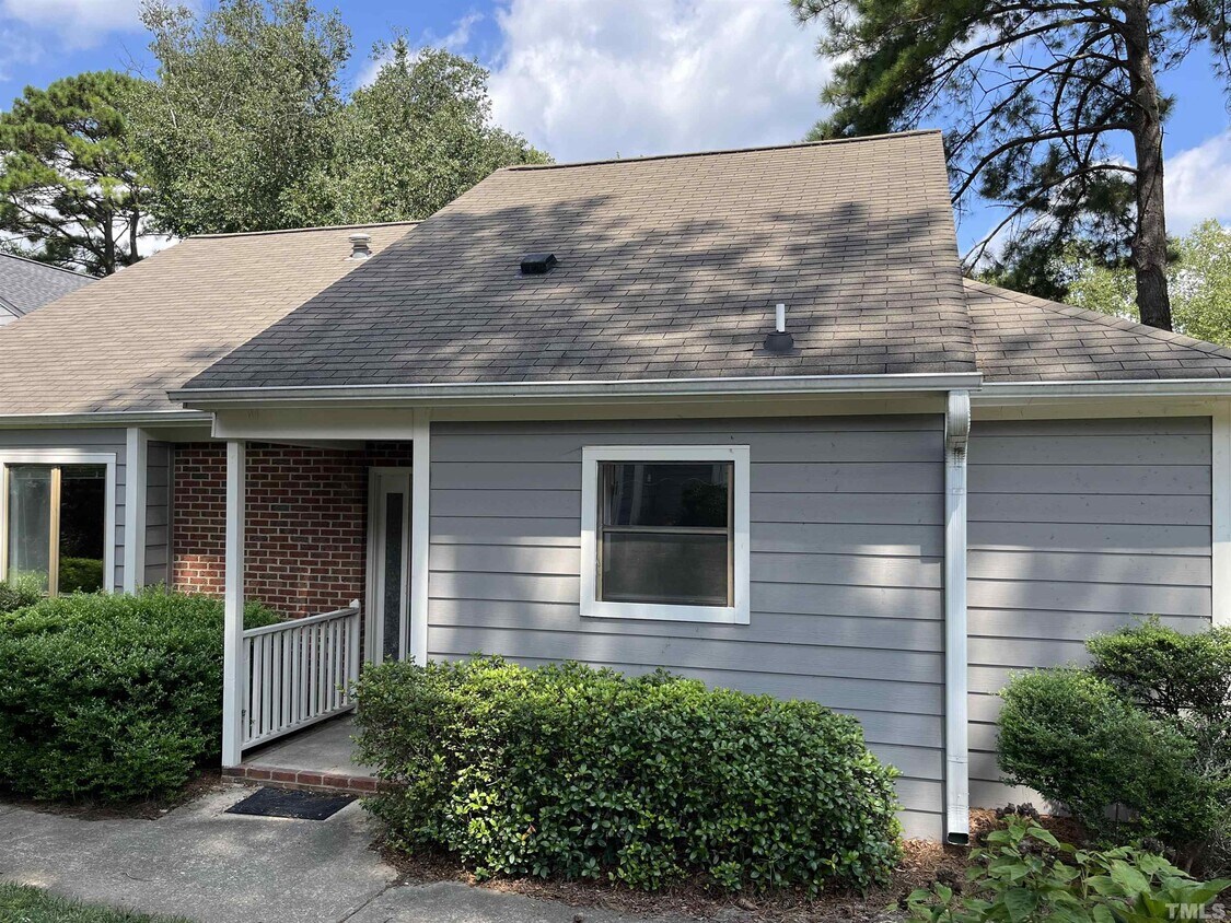 105 Clancy Cir, Cary, NC 27511 Townhome Rentals in Cary NC