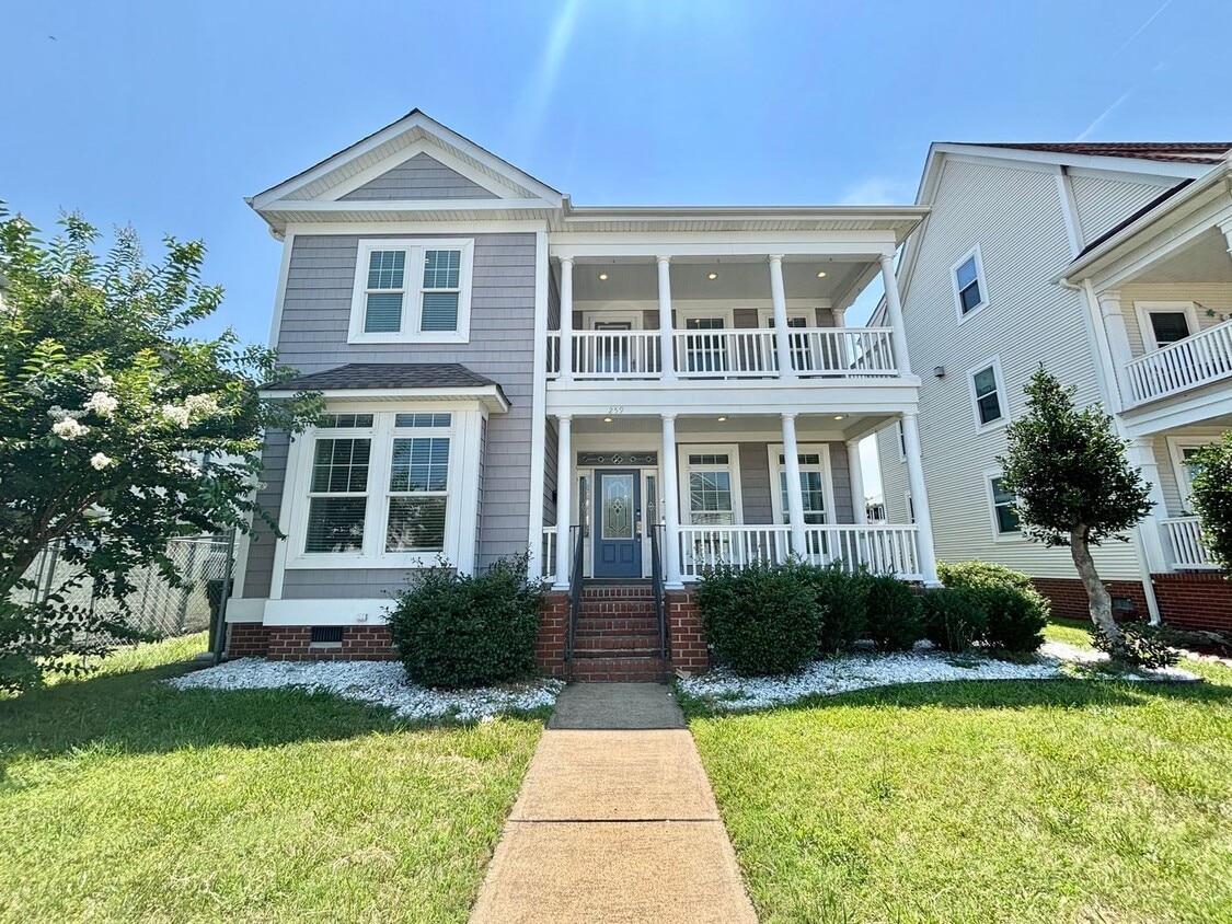 Primary Photo - Gorgeous Beach View Home