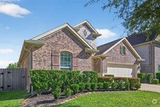 Building Photo - 4821 La Piedra Ln