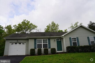 Building Photo - 104 Basin Dr