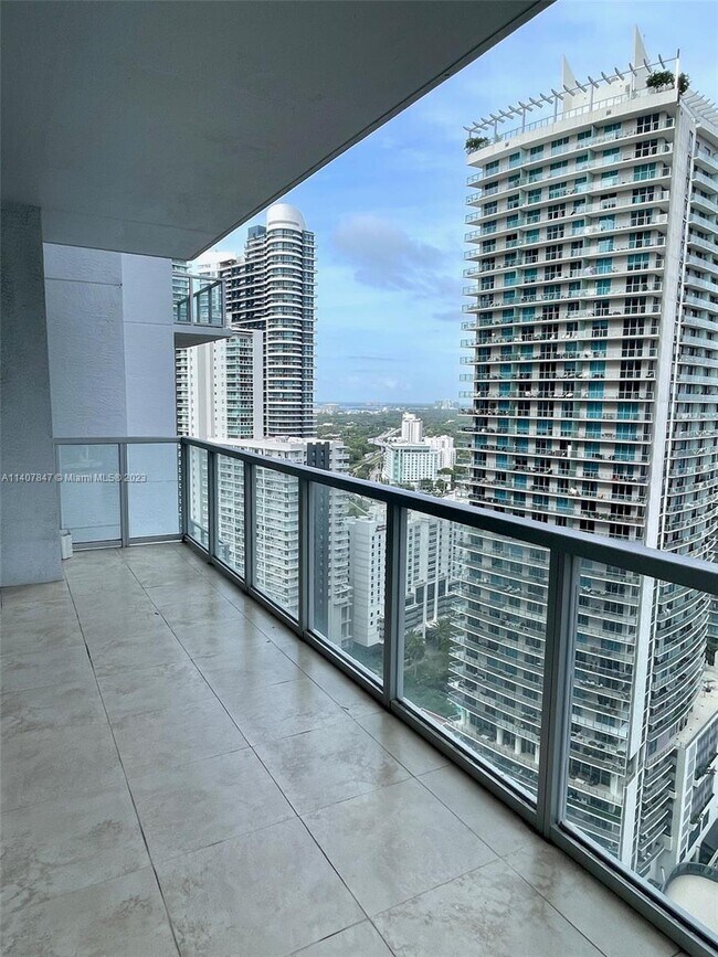 Foto del edificio - 1050 Brickell Ave