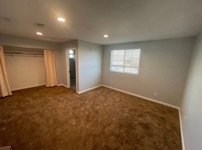 Foto del edificio - 11721 Pendleton St