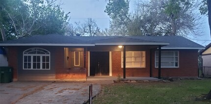 Building Photo - 10417 Ney St