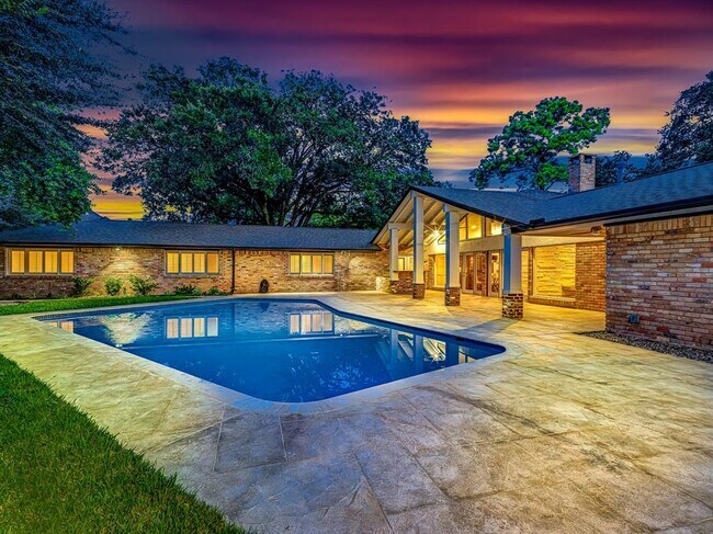 Building Photo - 11214 Montebello Ct