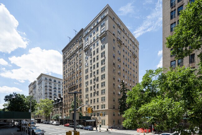 Building Photo - 677 West End Ave
