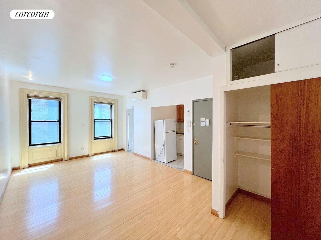 Foto principal - 650 10th Ave