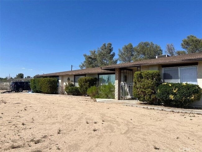Building Photo - 14835 Kinai Rd