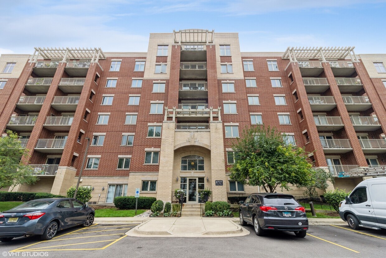8727 W Bryn Mawr Ave Unit 206, Chicago, IL 60631 Condo for Rent in