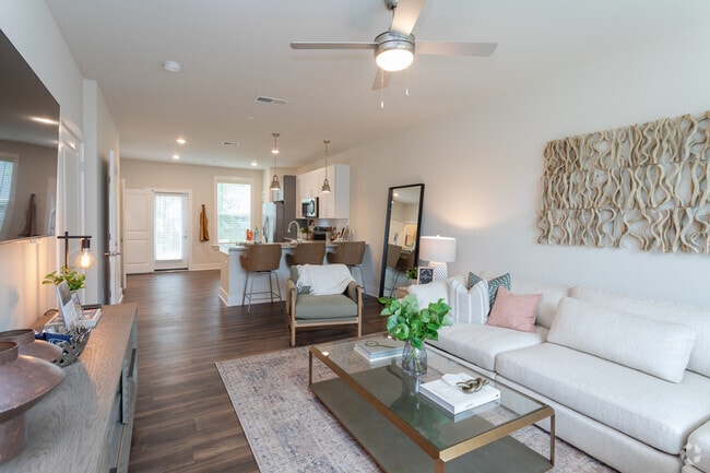 2BR, 2BA - 1296SF B2C Townhome - Living Area - Riverwood