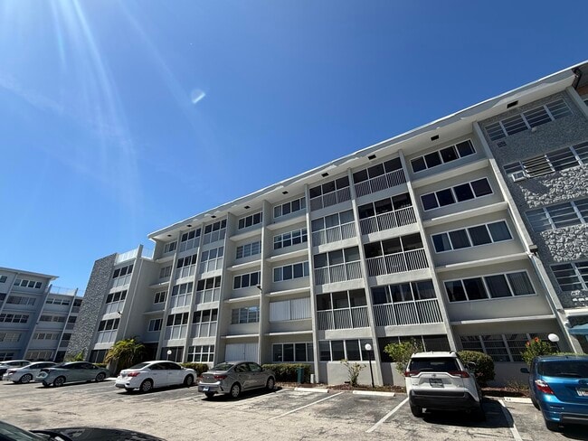 Foto del edificio - 330 SE 2nd St