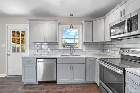 Building Photo - 101 Holly Rd