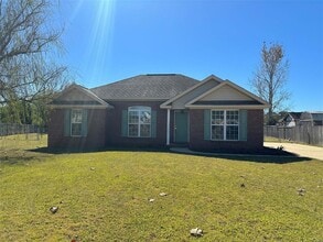 Building Photo - 40 Pin Oak Dr Building Photo - 40 Pin Oak Dr