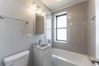 Building Photo - 817 W Lakeside Pl