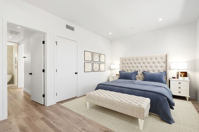 Building Photo - 4916 S Centinela Ave