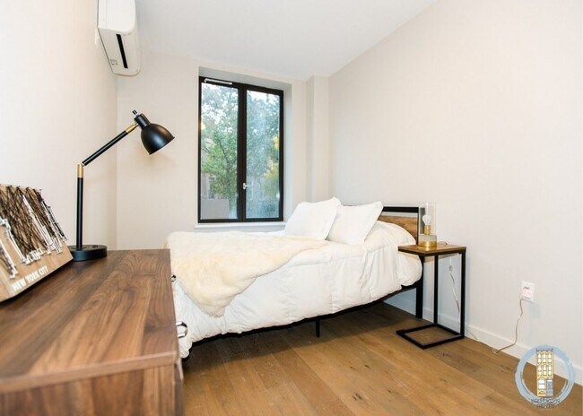Foto del edificio - 1332 Bergen St