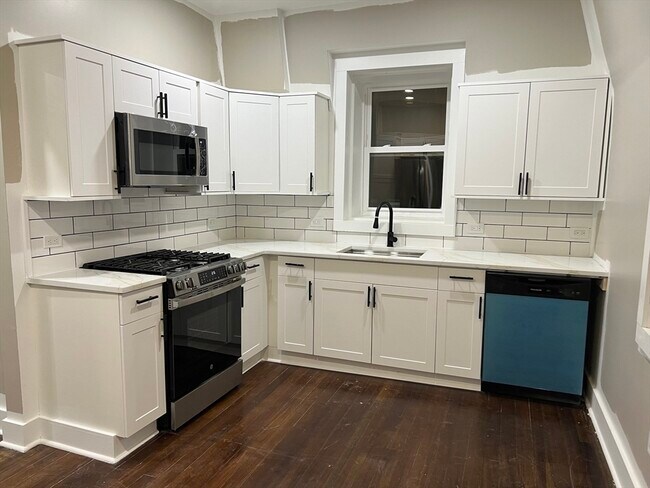 Foto del edificio - 589 Haverhill St