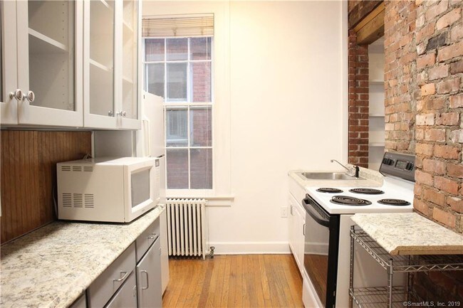 Building Photo - 239 Bradley St