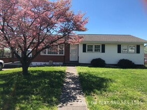 Building Photo - 1520 Longview Ave