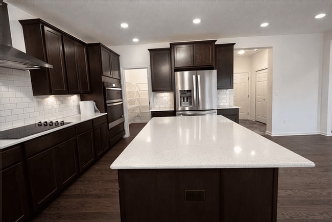 Building Photo - 360 Honey Tree Wy