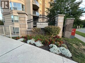 Building Photo - 2085 Amherst Heights Dr