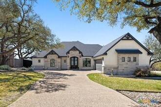 Building Photo - 1745 Alta Vista Loop