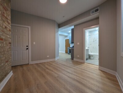 Foto del edificio - 437 W Belden Ave