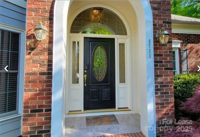 Foto del edificio - 8711 Piccone Brook Ln