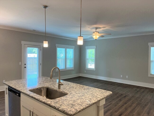 Building Photo - 741 Cypress Village Pl