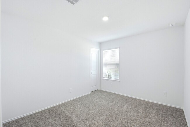 Foto del edificio - 40758 Rosemary Rain Ln