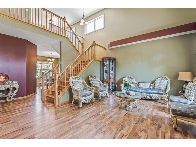 Building Photo - Gorgeous 2-story home on a cul-de-sac in P...
