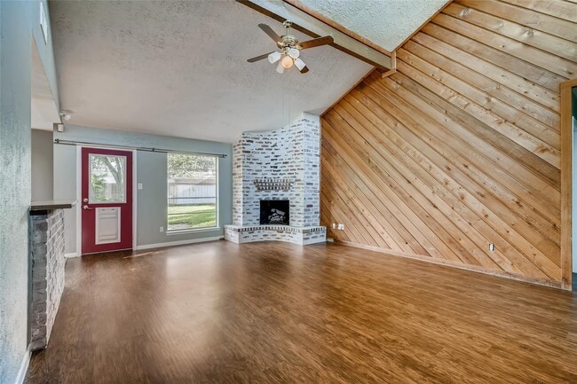 Building Photo - 946 Mesa Terrace Dr
