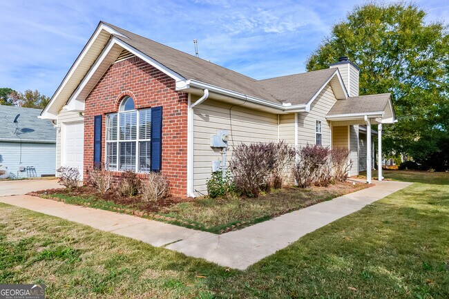 Foto del edificio - 202 Adam Cir