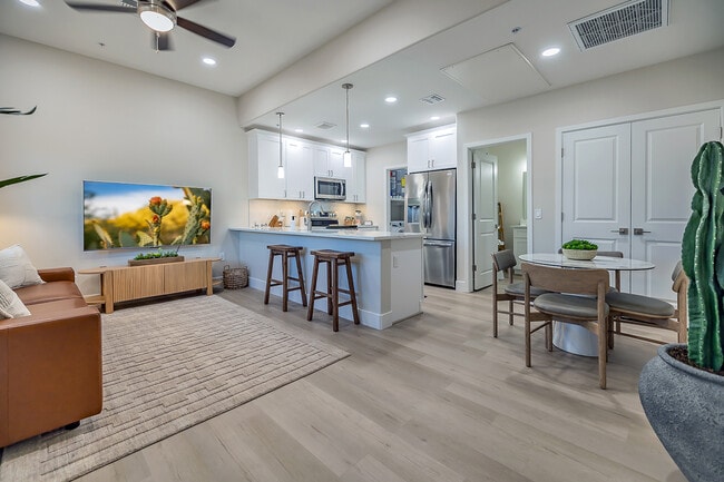 Photo - 2038 E River Rd Apartment