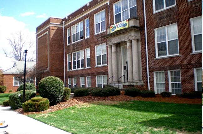 Primary Photo - School at Spring Garden Student Apartments